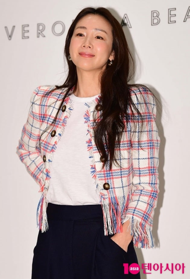 '50세' 최지우, 촬영 중 두통 호소했다…제작진과 일촉즉발, "손 바들바들 떨어" ('틈만나면')