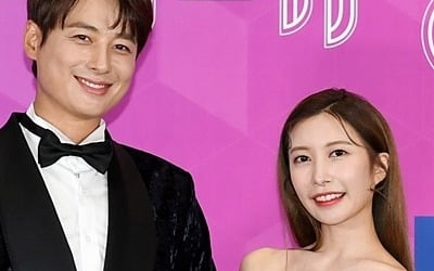 '아야네♥' 이지훈, 국제결혼 이유 있었다…"대가족 악플에 日서 여자 찾아" ('4인용식탁')