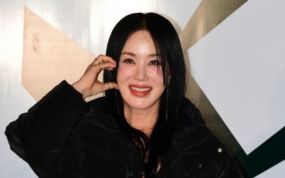 '55세 미혼' 엄정화, 결혼 계획 밝혔다…"하와이에서 남자 꼬시기"