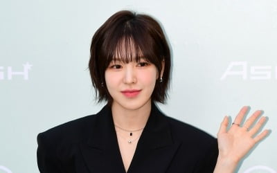 SM 떠난 웬디, 기쁜 소식 알렸다…하반기 계획 함께 짜고 싶은 여자 가수 1위 [TEN차트]