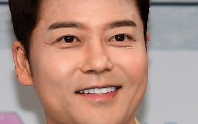 전현무, 18살 연하 후배에 일침했다…"너 뉴스는 글렀어" ('이유있는건축')