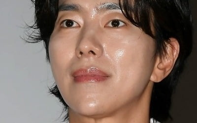 '백진희와 결별' 윤현민, 1살 연하에 폭로 당했다…"사업 망해, 母도 몰라" ('미우새')