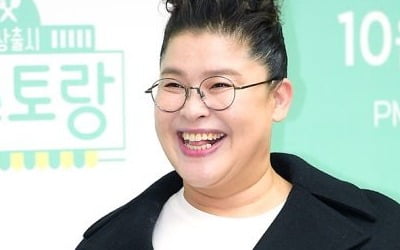 '56세 미혼' 이영자, 거액의 축의금 보냈다…김준호♥김지민에 "나는 두 개 준비해" ('미우새')