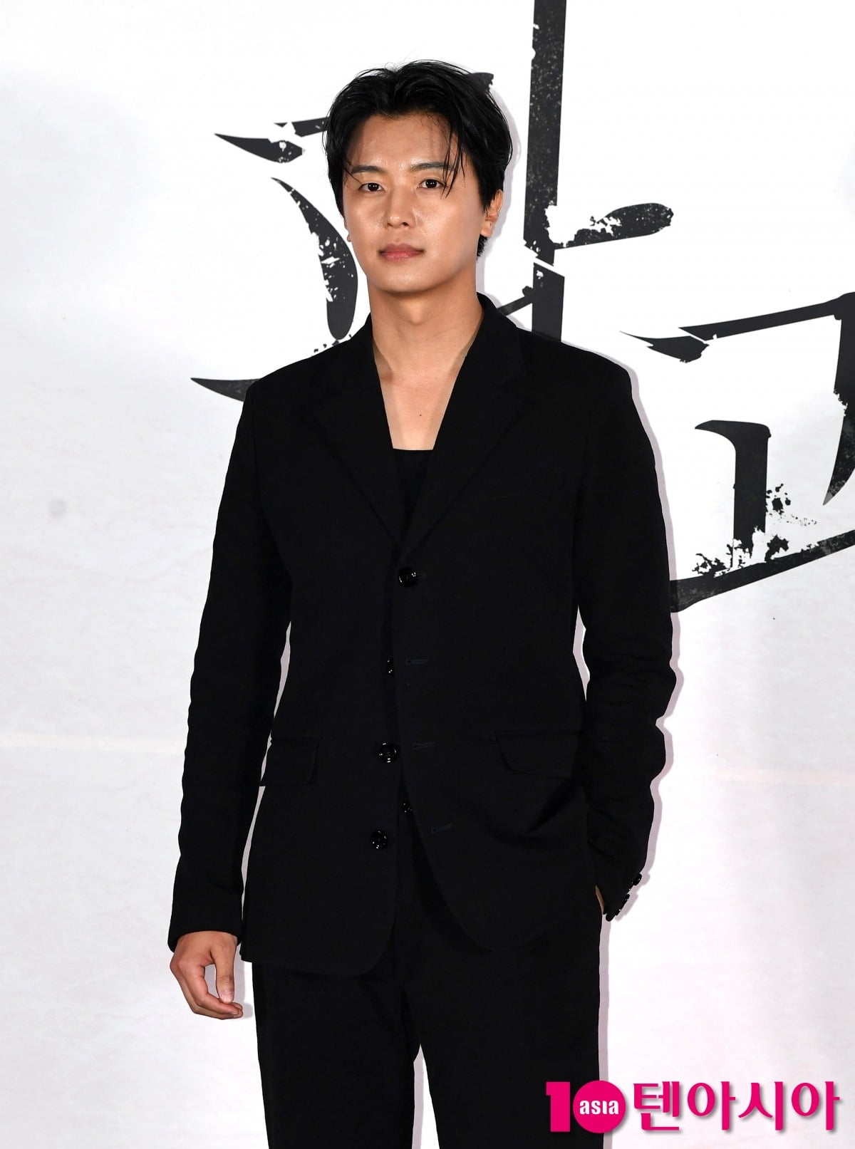 '41세 미혼' 연우진, 속내 밝혔다…사생활 노출 꺼려 "걱정 많아, 시간 걸리는 편" ('맛총사')[일문일답]