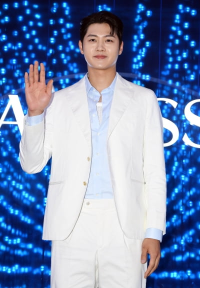 '톱모델과 열애설' 오상욱 "여자친구 없다"…선 그은 국대('백반기행')
