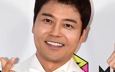 '47세' 전현무, 29살 연하 소녀에 관심 보였다…"식사 대접할 것" ('세상에이런일이')