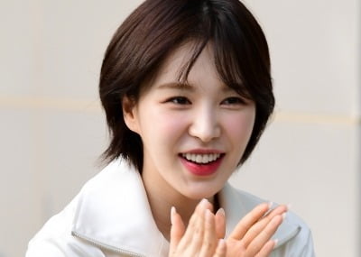 웬디, 장마철 같이 비 피하고 싶은 여자 가수 1위 [TEN차트]