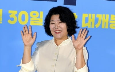 이정은, 하마터면 '기생충' 출연 못 할 뻔했다…"감독님이 일정 조율해 줘" ('비보티비')