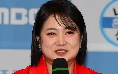 [종합] 박나래, 또 미담 터졌다…"우울증 알고 챙겨줘, 은인으로 생각해" ('A급 장영란')