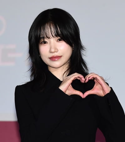 '오겜3' 조유리, 본업으로 돌아왔다…미니 3집 'Episode 25' 발매