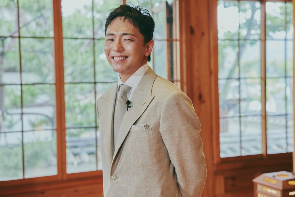 '승려룩 논란' 이효리, 결국 눈물 쏟았다…"늘 조마조마해, 두려울 때 많아" ('유퀴즈')