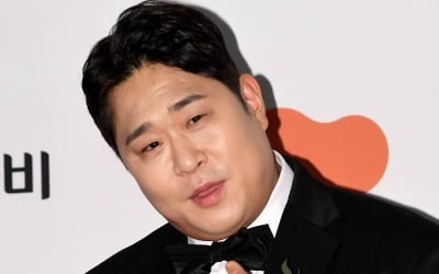 문세윤, 결국 폭로했다…"김동현과 김종민 비슷해, 말 한 번씩 더듬어" ('핸썸가이즈')