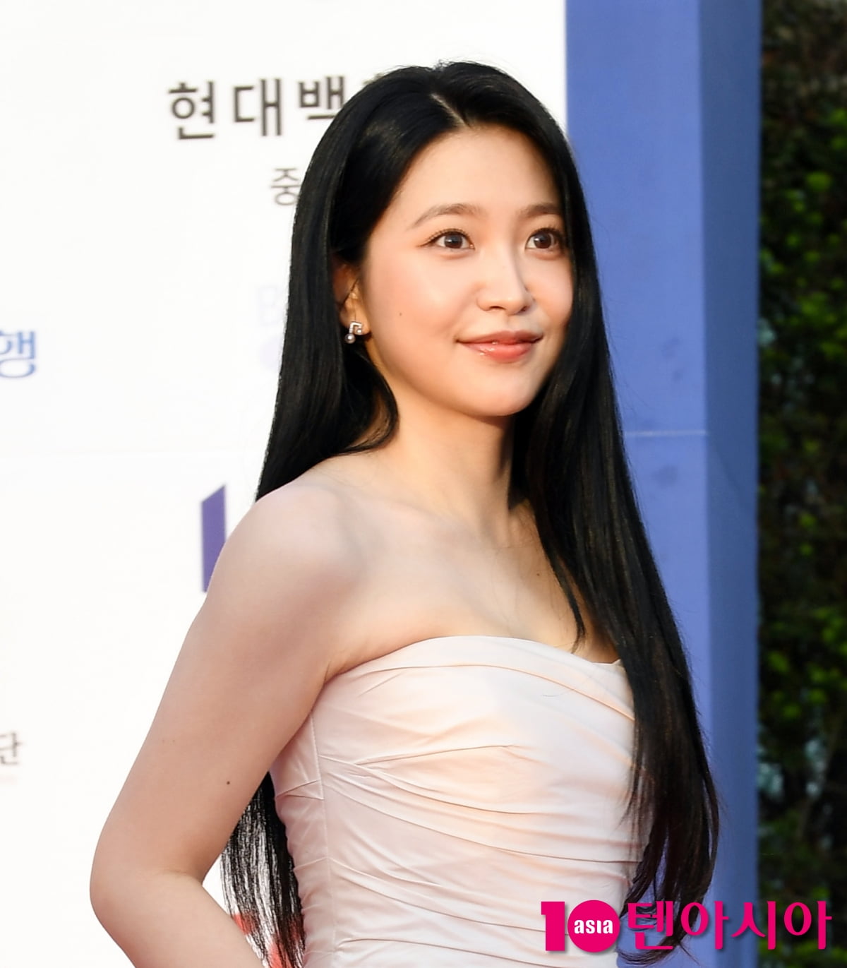 레드벨벳 예리, 영화제 레드카펫 밟으며[TEN포토+]