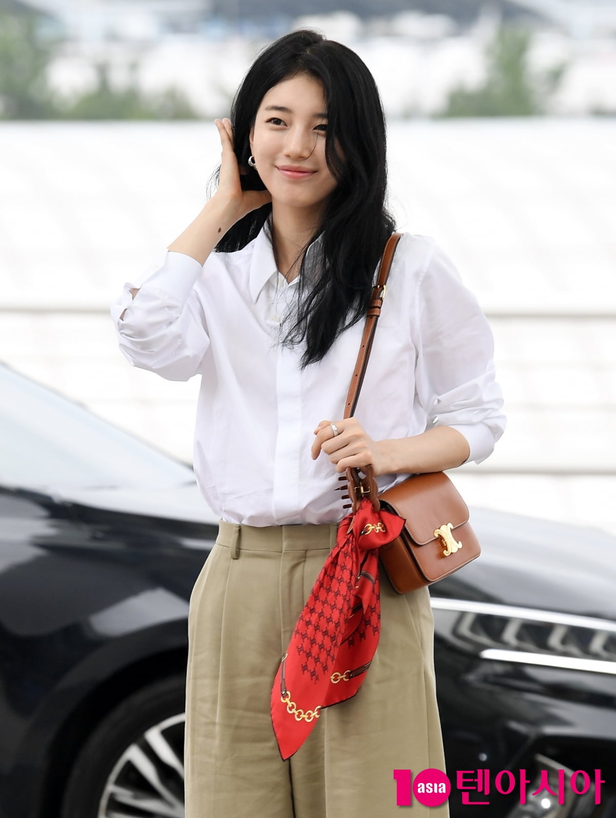 수지, 청순미 뿌리는 공항패션...오늘도 이쁨[TEN포토+]