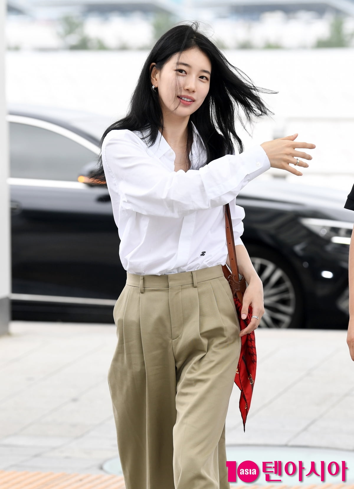 수지, 오늘도 비주얼 '열일'중...요정이 여기있네[TEN포토+]
