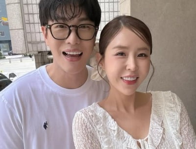 '대국민 결혼 반대' 신지, ♥문원 논란 정면 돌파 나서나…'라디오쇼' 9일 출연 [TEN이슈]