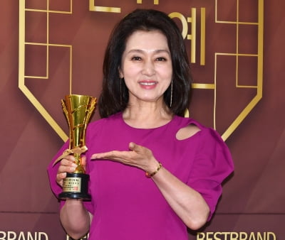 문희경, 핫핑크 미소[TEN포토]