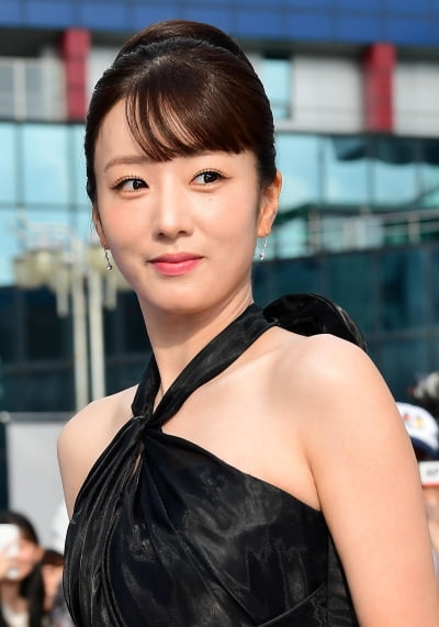 윤보미 "지옥 같았겠다"…끔찍한 사건에 결국 떨군 고개('히든아이')