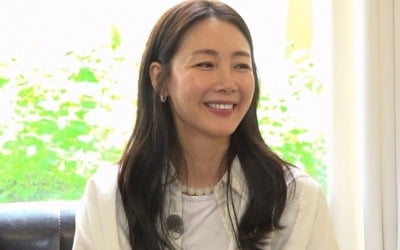 '50세' 최지우, 5살 딸 육아 고충 털어놨다…"엄마들과 20살 차이, 말 이쁘게 안 나와" ('틈만나면')