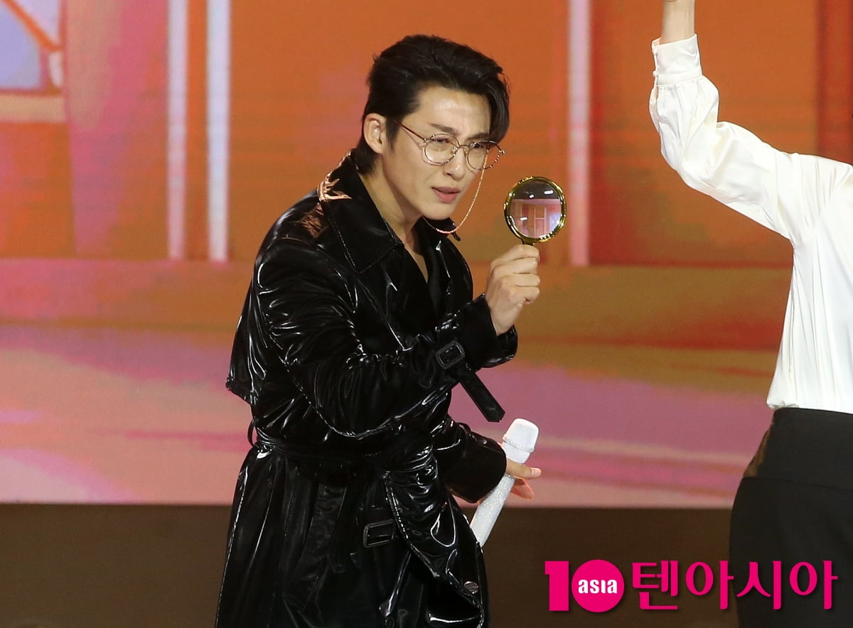 신승태, 탐정으로 변신...증거를 찾아라[TEN포토]