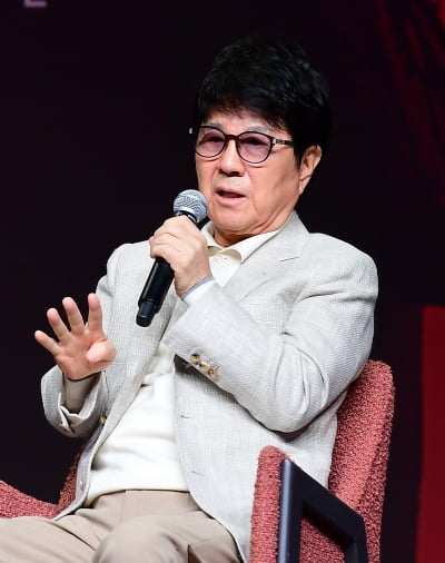 [단독] '가왕' 조용필, 75세에도 고척돔서 공연…KBS 추석 특집쇼 준비 중