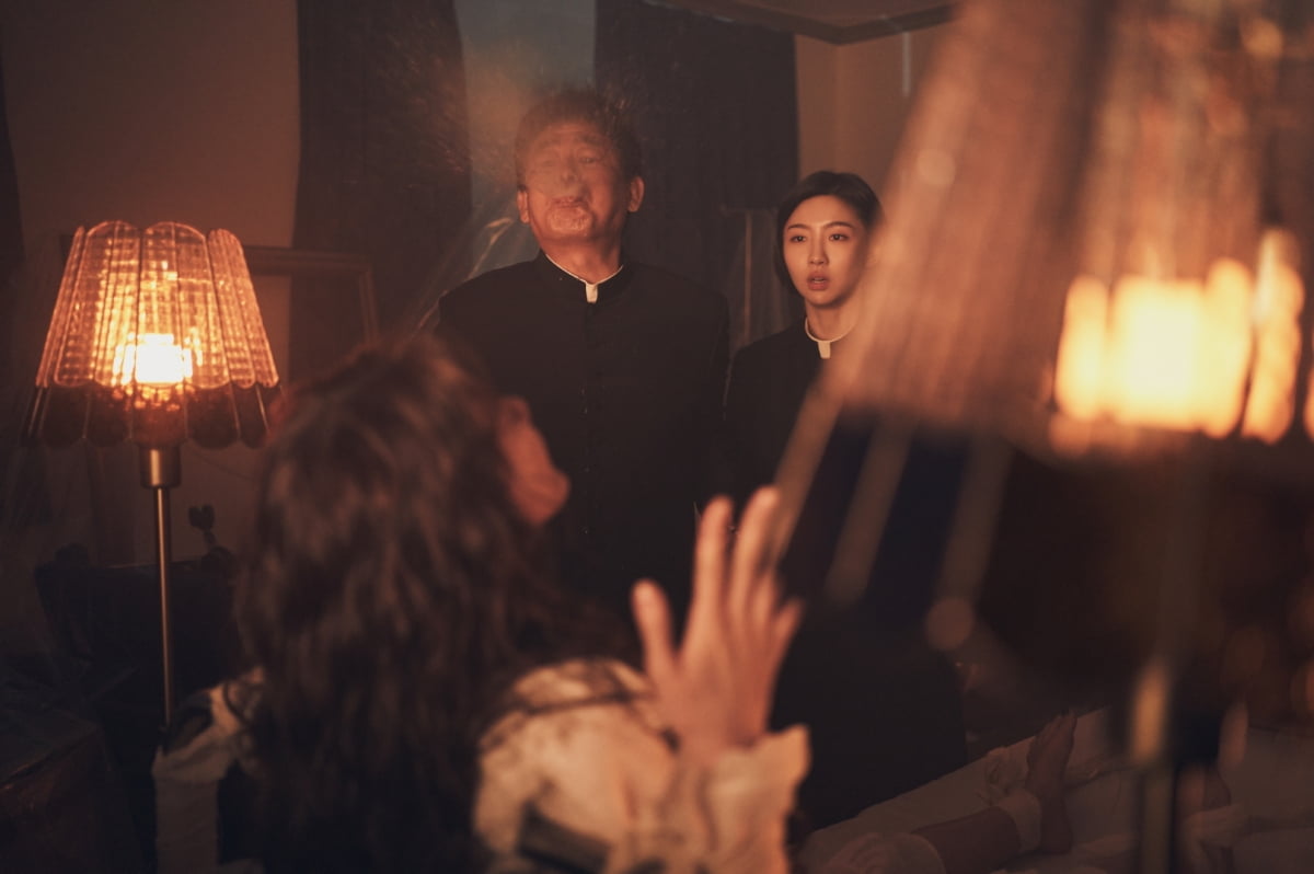 임윤아·안보현 첫 만남 본 주변 반응…"부쩍 친해져, 덩치 케미도 좋아"('악마가 이사왔다')