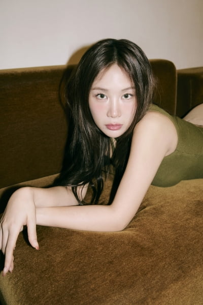 소유, 2년 만 기쁜 소식 전했다…새 소속사 합류 후 첫 신곡