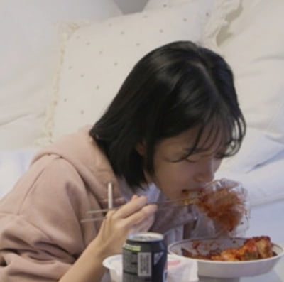 조유리, '오겜' 대박 났는데…아기자기 집→소박한 재계약 조건 ('전참시')