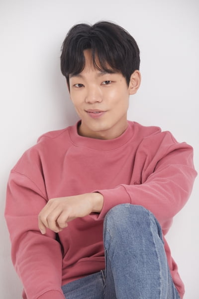 [공식] '미스터 선샤인' 日 군인→대기업 생산직 지원 했다더니…이정현, 이번엔 건달로 변신