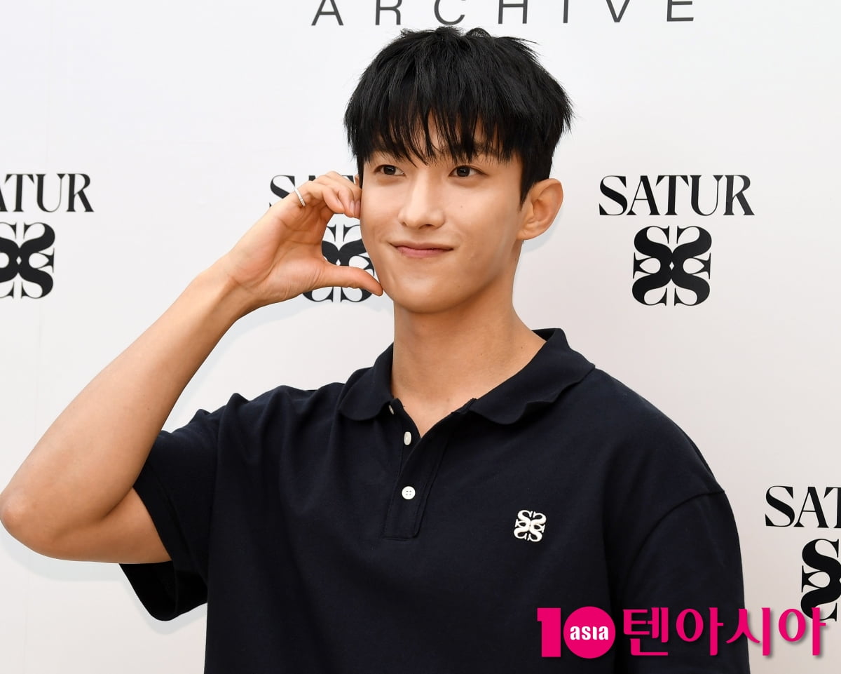 세븐틴 도겸, 각도 무시한 잘생김[TEN포토+]