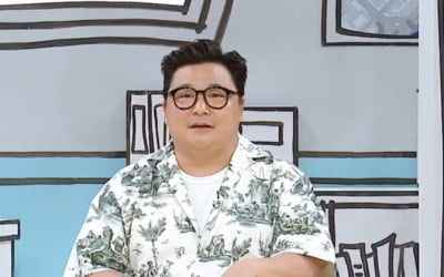 [종합] '53세' 윤정수, ♥띠동갑 연하와 결혼한다…상대는 필라테스 강사, "10년 전부터 알아" ('홈즈')
