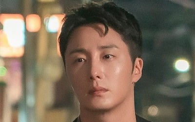 정일우, 끝내 외모 욕심 내려놨다…데뷔 이래 첫 짧은 머리 도전 "캐릭터 위해" ('화려한날들')
