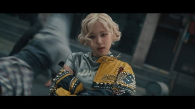 '완전체' 블랙핑크, 글로벌 차트서 '뛰어' 노는 중