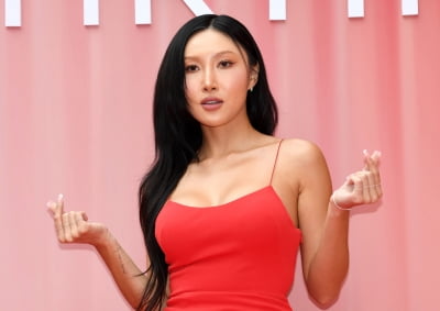 화사, 스태프 향해 돌연 "언니들 짜증나"…눈물 속마음 고백 ('크레이지 리치 코리안')