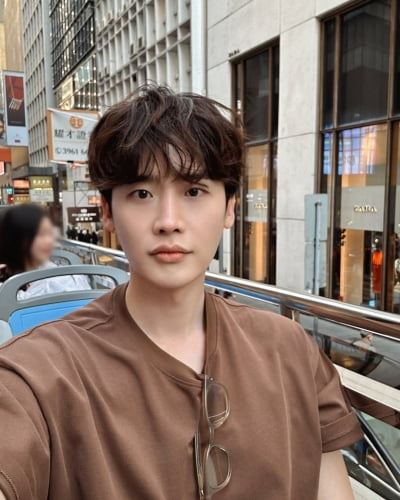 '문가영과 ♥로맨스' 이종석, 조각 비주얼에 소년미 폭발…'♥아이유가 찍어줬냐'