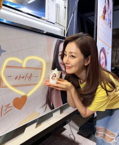 '연애만 25년째' 오나라, 아이유 아이스크림 차에 무한한 감동…이 조합 찬성해