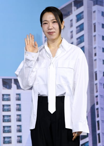 염혜란, 현장서 미술팀에 제지당해…"1000만원·에르메스 제품이라고"('84제곱미터')