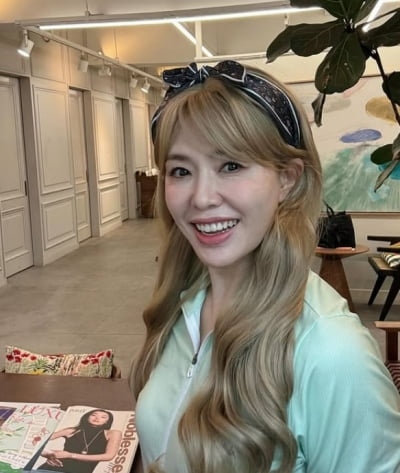 '최수종♥' 하희라, 55세에 금발…"처음이에요" 한 마디에 댓글창 '폭발'