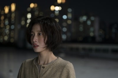 오마이걸 아린, 성적 관계 엮였다…청순 이미지 과감히 접어