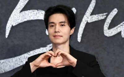 이동욱, 얼굴부터가 사기인데…"건달 미화 NO, 멋있으려고 하지 않았다" ('착한사나이')