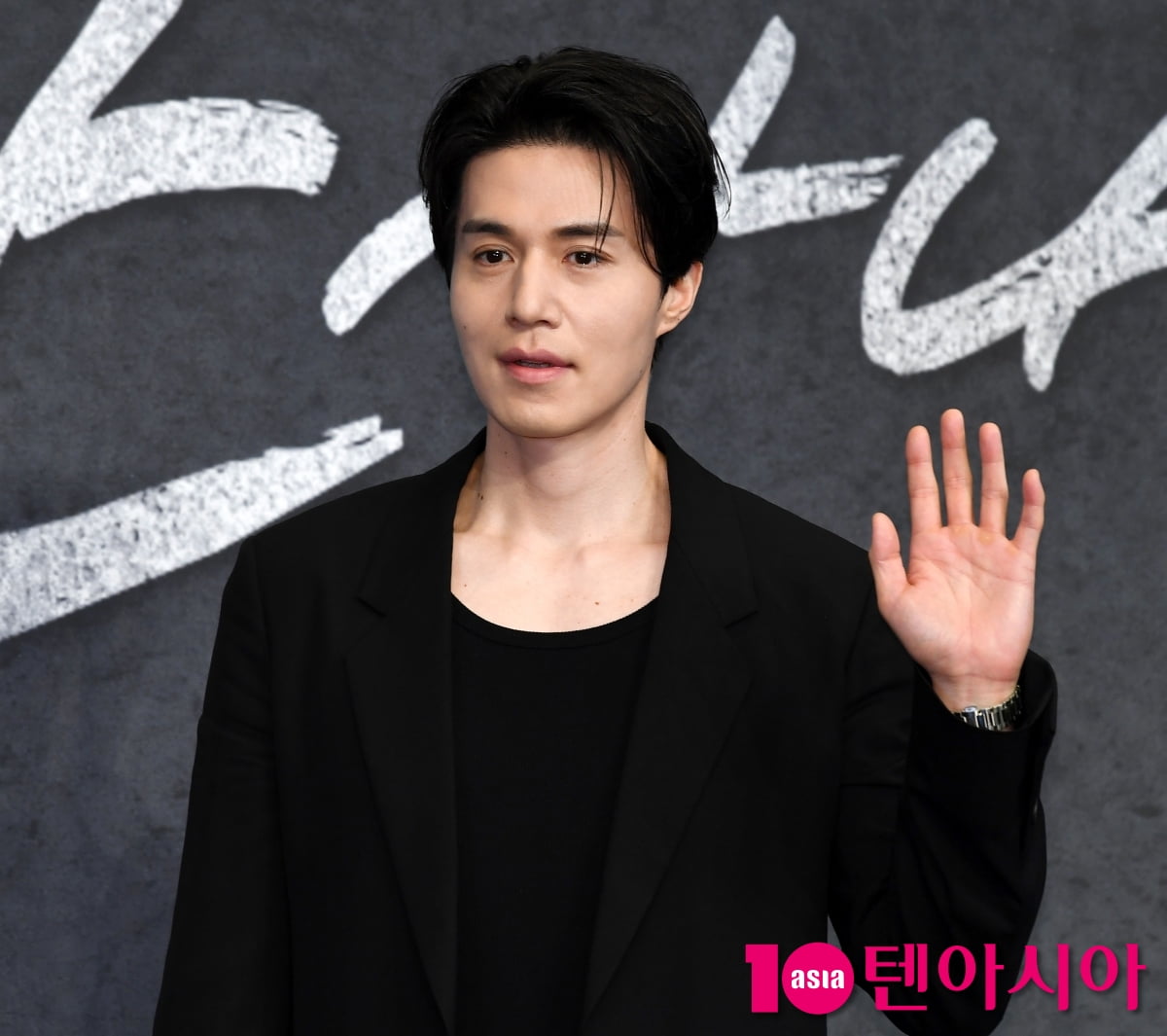 이동욱, 너무 잘생긴 건달...귀여운 하트[TEN포토+]