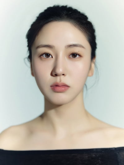 [공식] '억만장자' 윤여정, 개인 통역가 생겼다…바로 장서연('성난 사람들2')