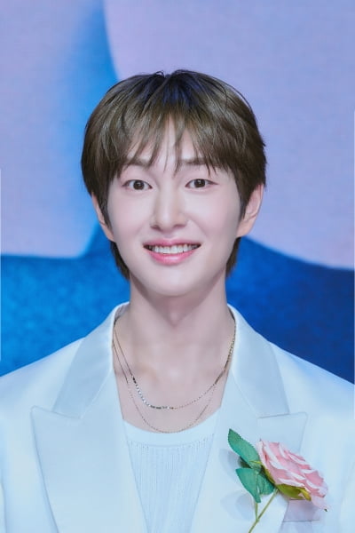 샤이니 보고 있나…'폼 올라온' 온유 "멤버들, '영감 힙해졌네' 해주길"