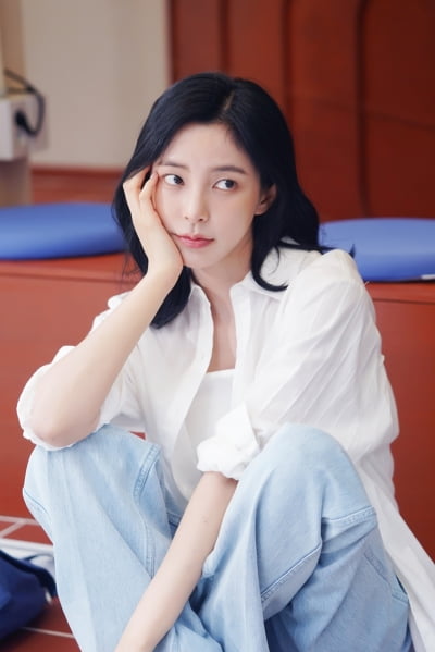 '천호진 딸' 신수현, SNS 팔로워 100만이라더니…브랜드 전속 모델 발탁