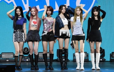 이프아이, 생애 첫 쇼케이스...'알 유 오케이?'로 컴백[TEN포토+]