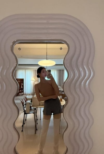 수지, 이제 주변을 호수로 만들어…팬들조차 "대체 어디까지"