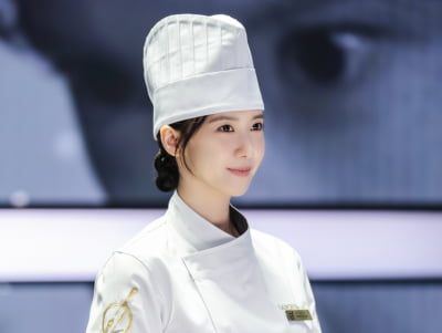 임윤아, 이준호와 ♥핑크빛 이어 2년 만에 복귀…미슐랭 쓰리스타 메인 셰프로 변신 ('폭군의 셰프')