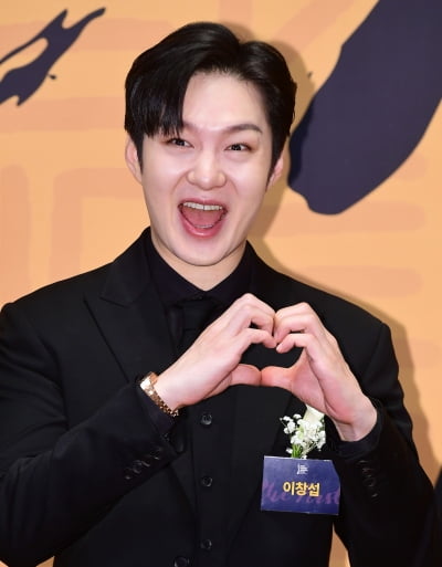[공식] 건강 악화로 '전과자' 하차했는데…이창섭, 김태호 PD 손잡고 반년 만에 희소식 ('살롱드돌')