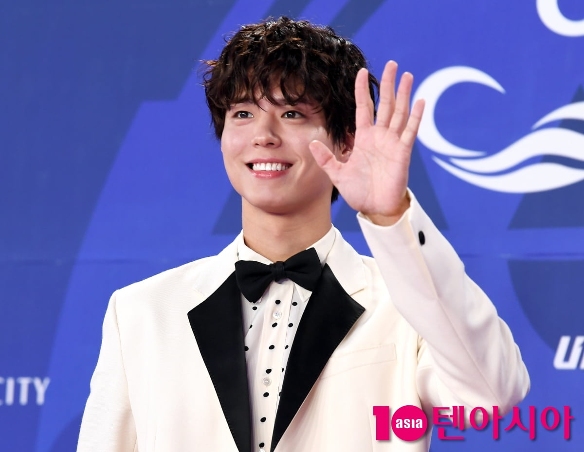박보검, 인기스타상 수상한 양관식[TEN포토+]