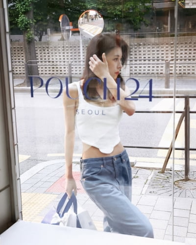 Ha Ji-won Stuns with Timeless Beauty in Latest Instagram Post